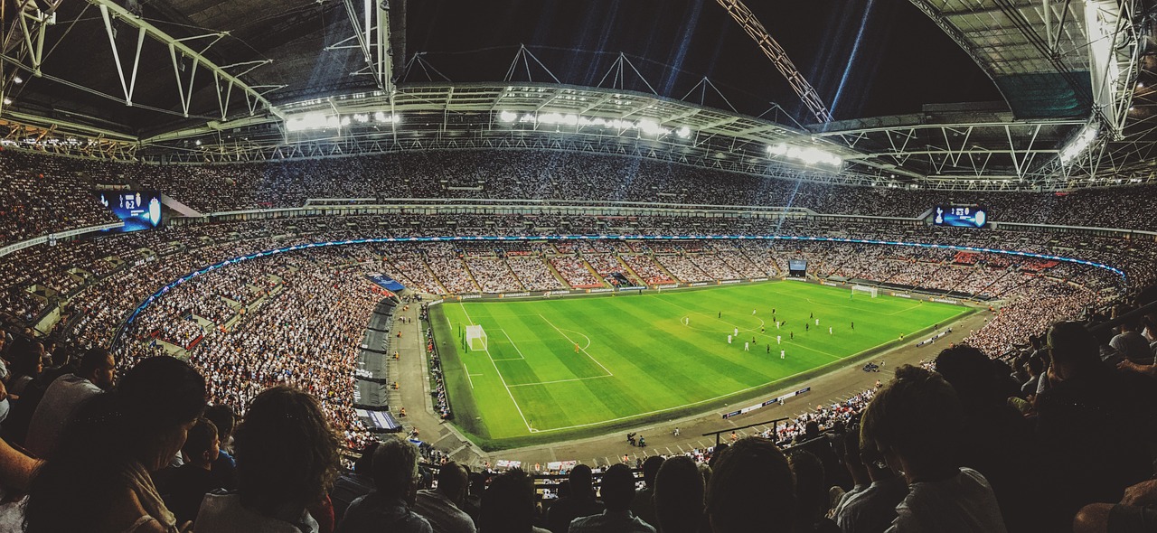 images d'un stade de foot